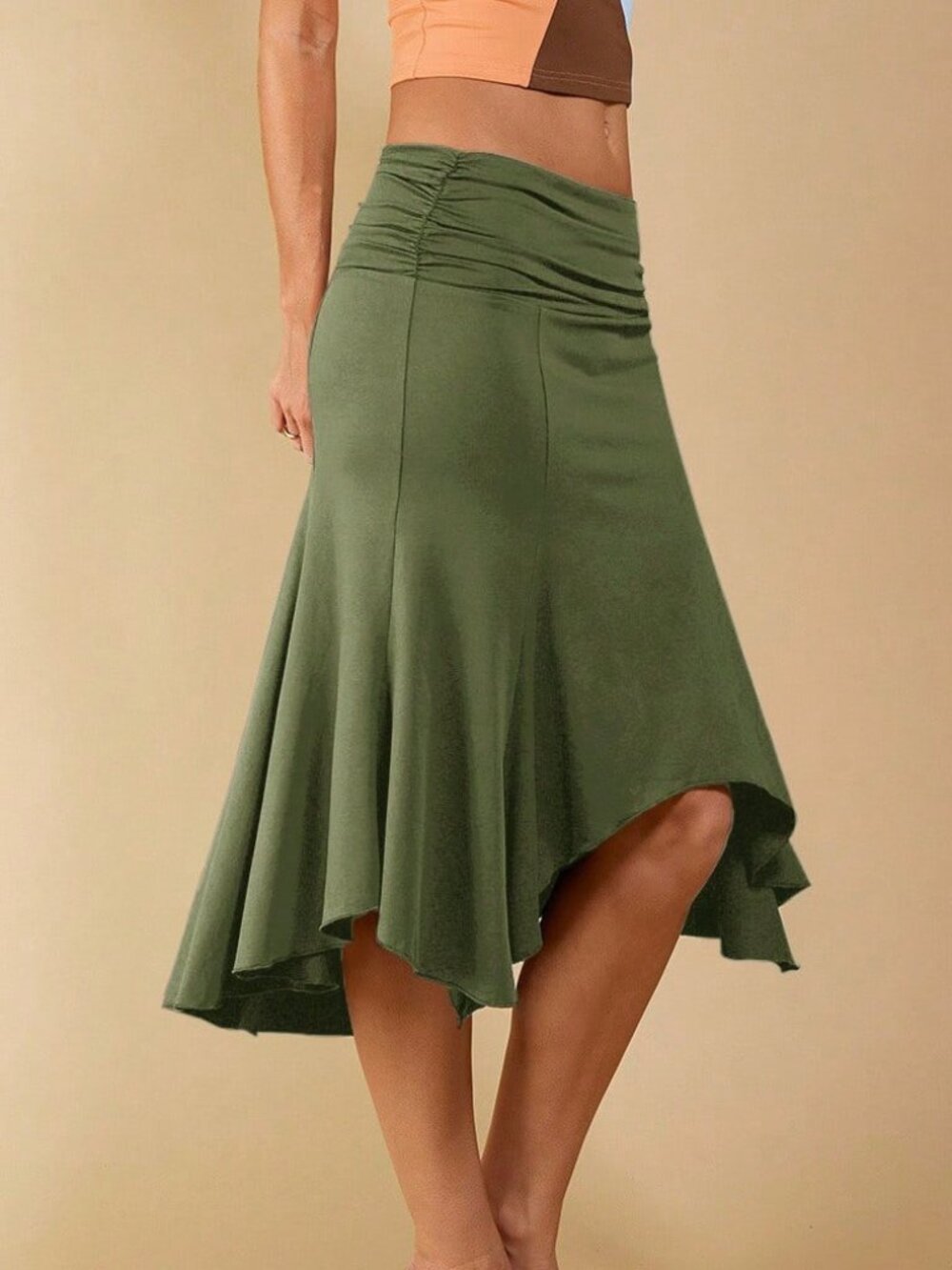 Army Green Elegant Women's Asymmetrical Ruched Skirt - Picture 3 of 7
